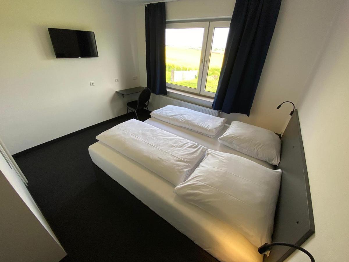 Zzzimple - Staffless & Self Check-In Hotel Pillig Eksteriør billede