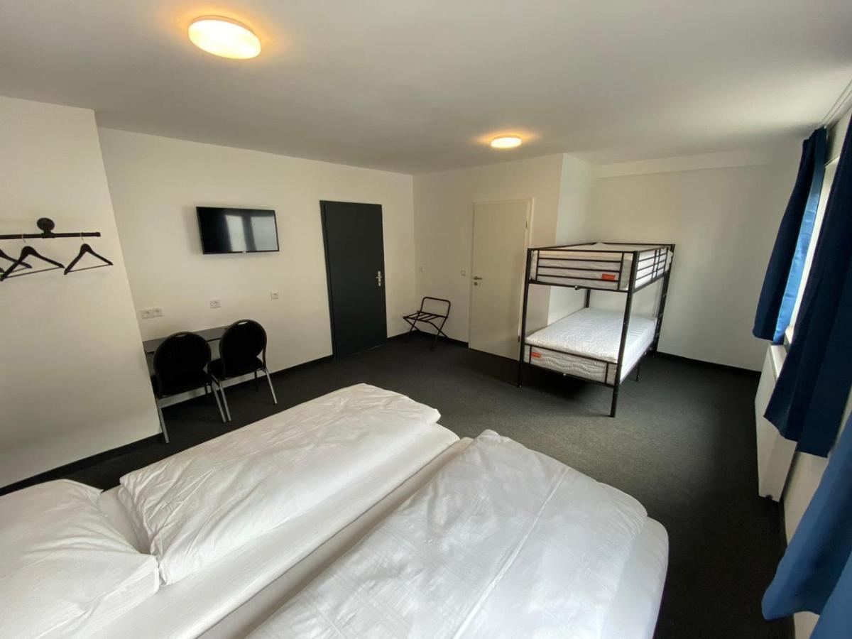 Zzzimple - Staffless & Self Check-In Hotel Pillig Eksteriør billede