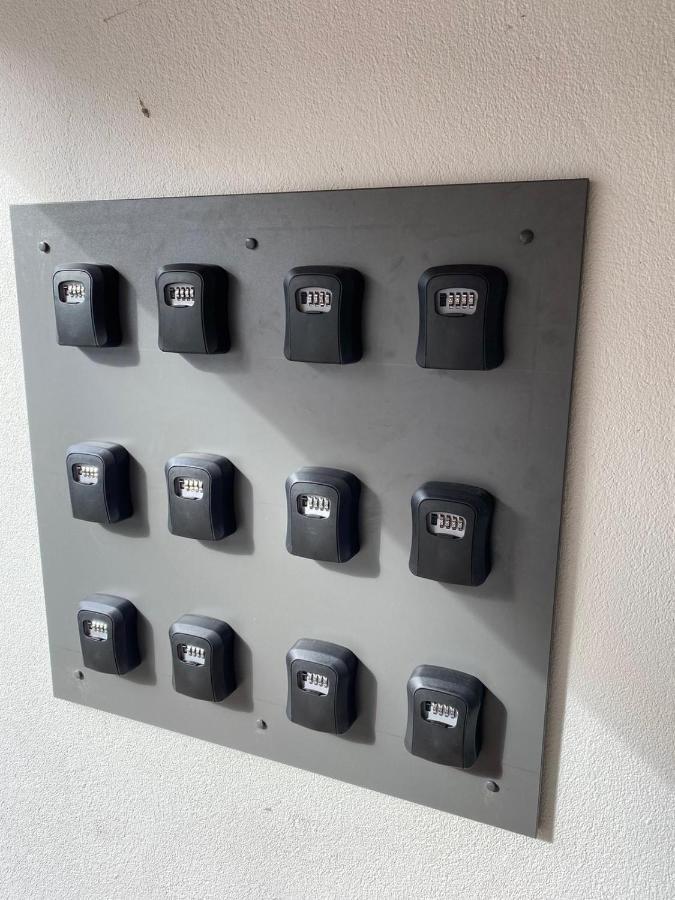 Zzzimple - Staffless & Self Check-In Hotel Pillig Eksteriør billede